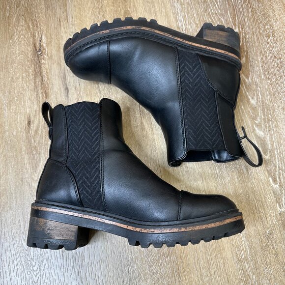 Journee Collection Shoes - Journee Collection Mirette Chelsea Boot 7